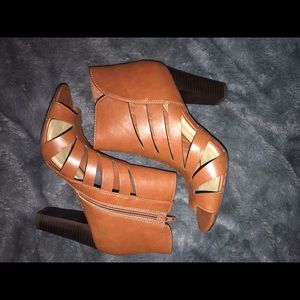 Brand new heel sandals booties